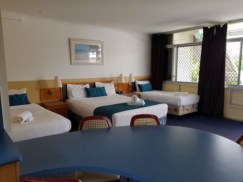 Гостиница The Q Motel Rockhampton в Рокгемптоне