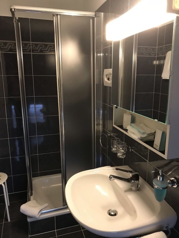 Фото Hotel Garni Golf