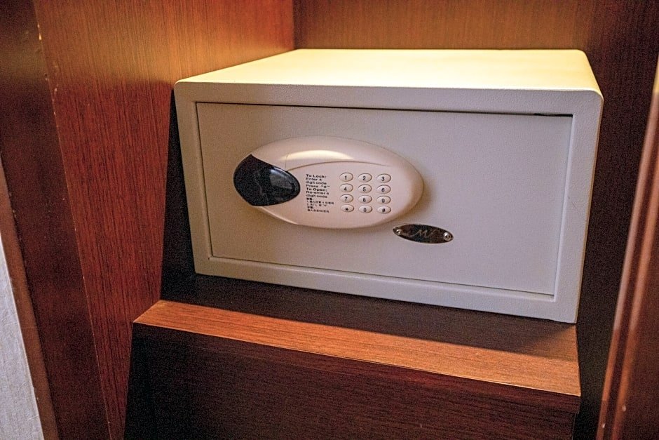 Фото Metropark Hotel Kowloon