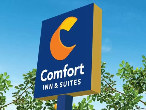 Гостиница Comfort Inn & Suites Plainville-Foxboro