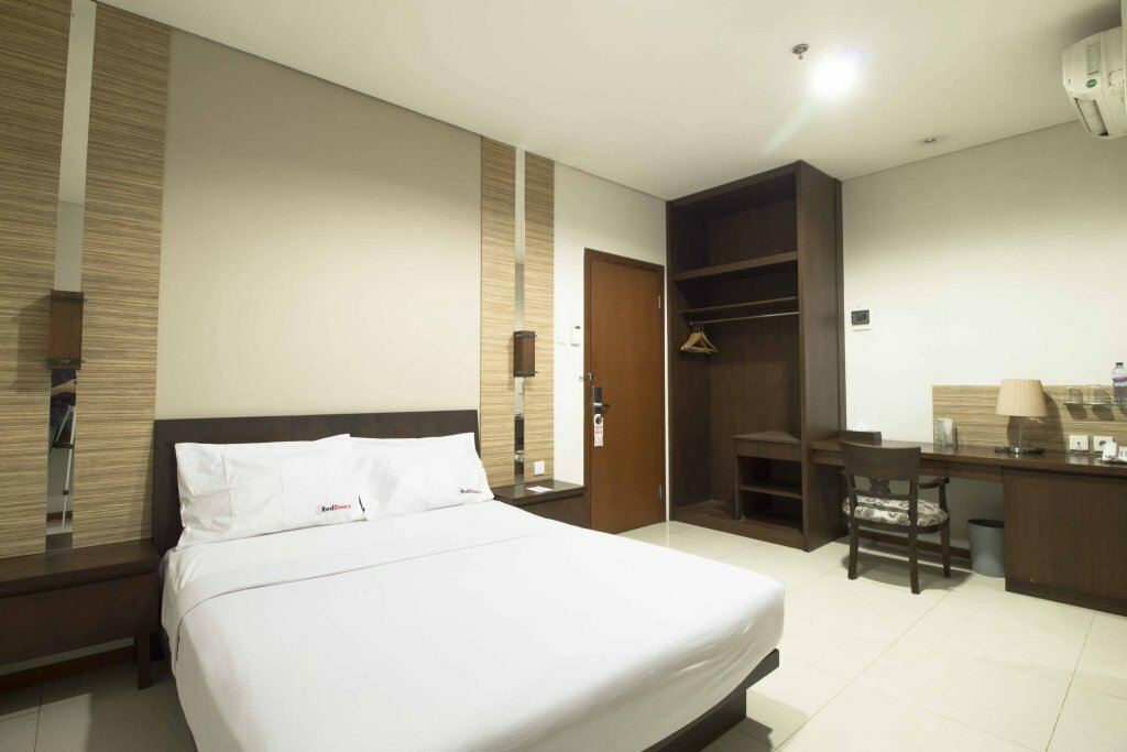 Hotel RedDoorz @ Thamrin Residence, Jakarta, photo