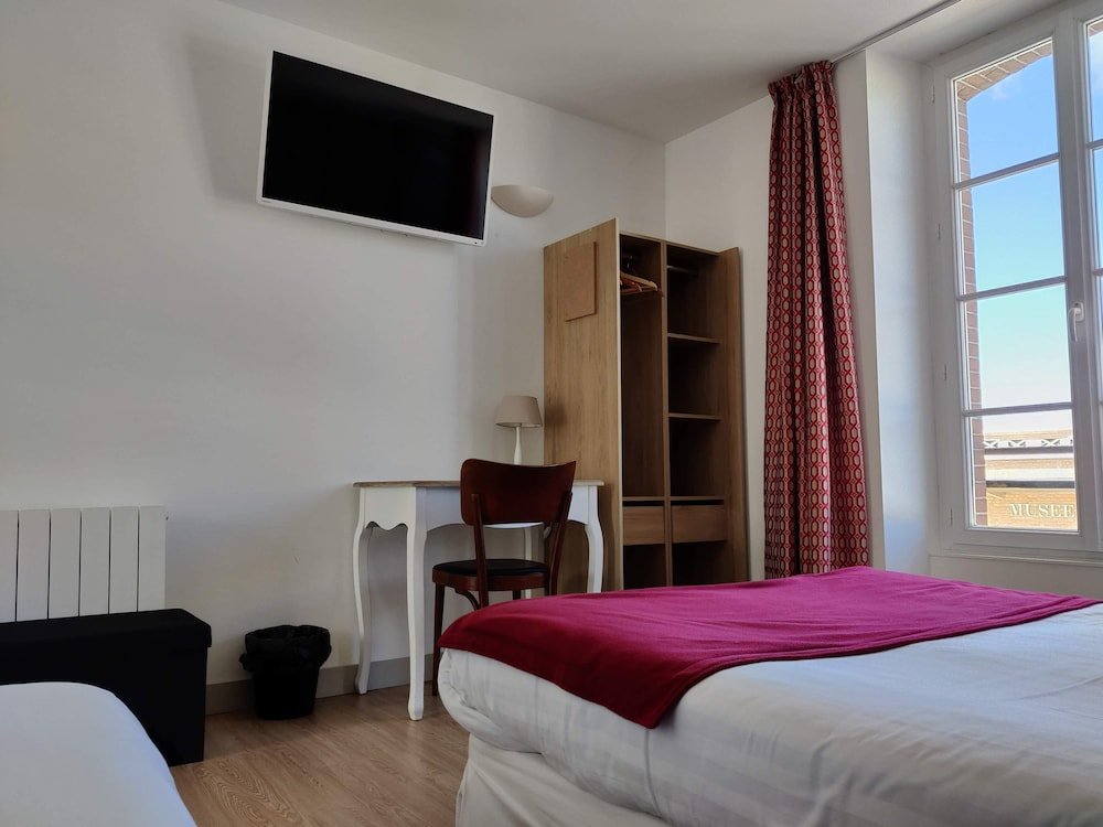 Фото Hôtel Océan Dinan