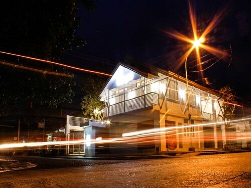 Внешний вид отеля Orange Mangrove Pension House в Пуэрто-Принсесе, фото 2