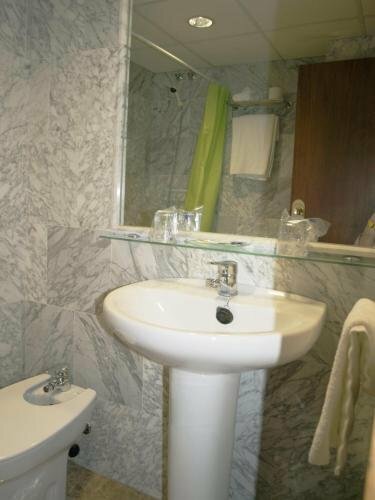 Гостиница Hotel Al-Yussana