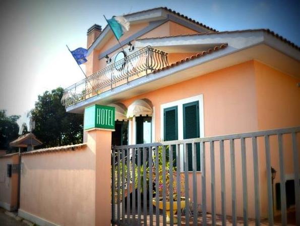 Фото Hotel La Villetta