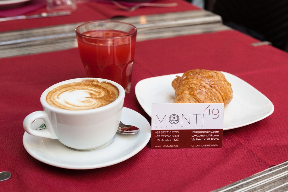 Фото Monti49 GuestHouse