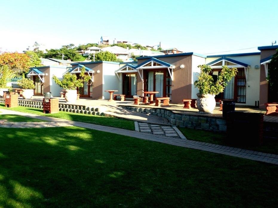 Фото Oceans Hotel & Self Catering