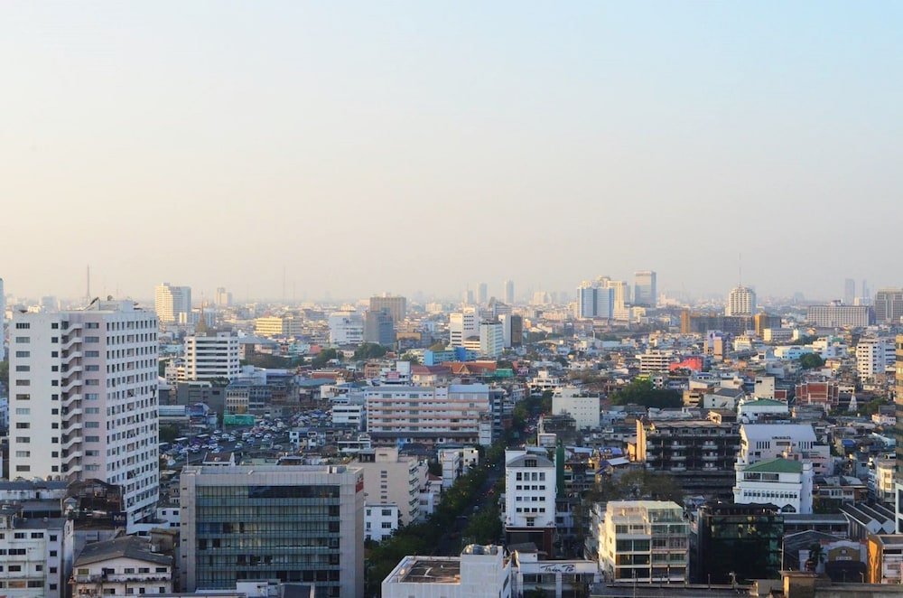 Фото Holiday Inn Bangkok Silom