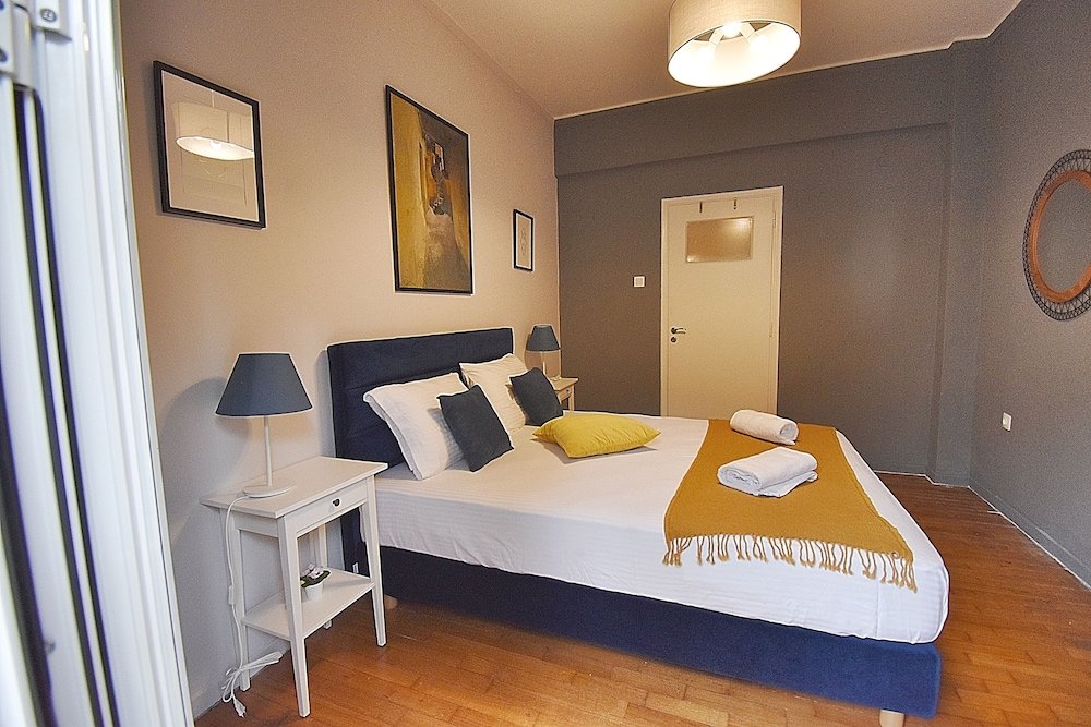 Фото Check Point - Syngrou Fix