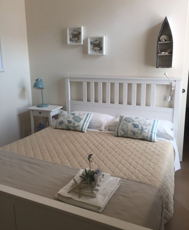 Фото A Due Passi B&b