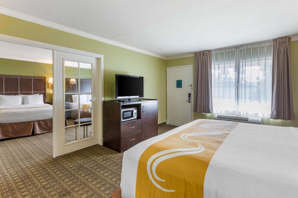 Фото Quality Inn & Suites Buena Park Anaheim