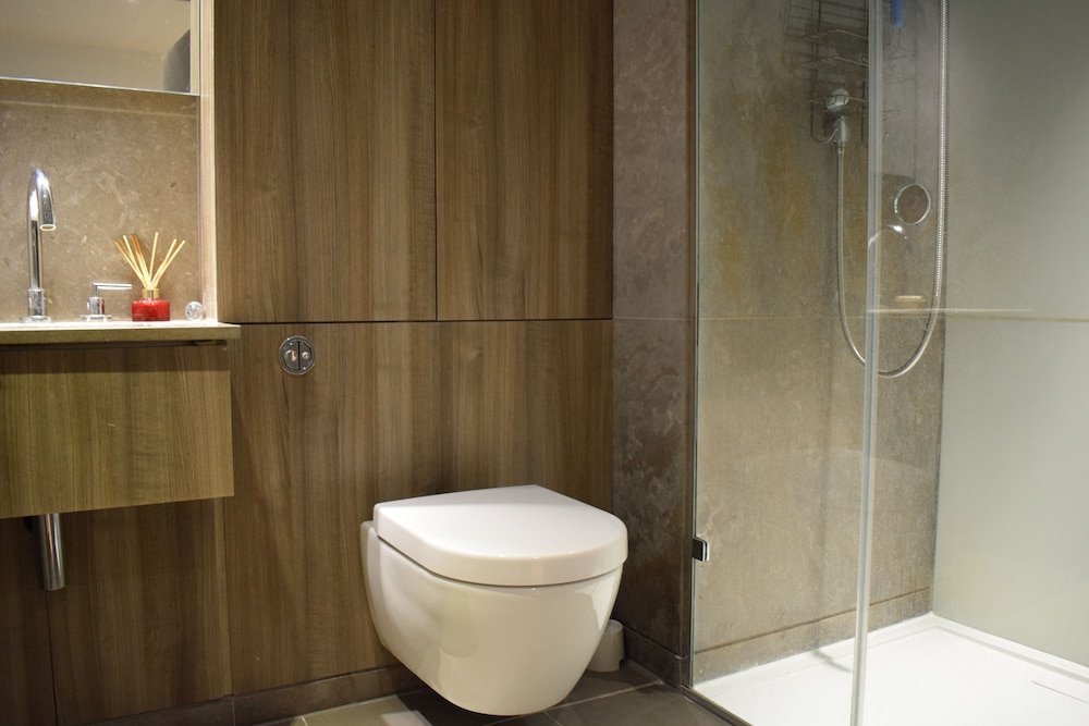 Фото Modern and Stylish 2 Bedroom Flat With a Stunning View