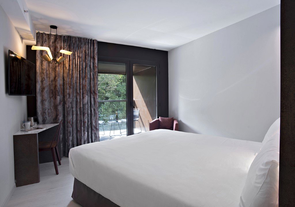 Фото Отель Axel San Sebastián - Adults Only