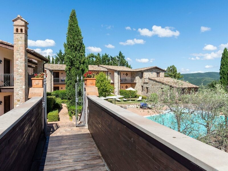 Гостиница Classy Holiday Home in Collazzone With Whirlpool