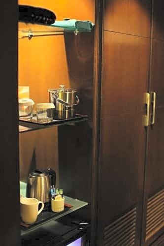 Фото Фор Пойнтс бай Шератон Лахор