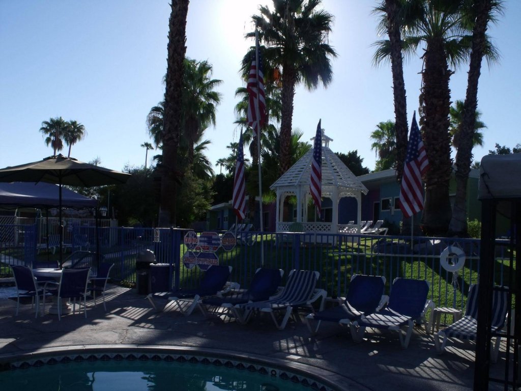 Фото Ccbc Resort Hotel - A Gay Men's Resort