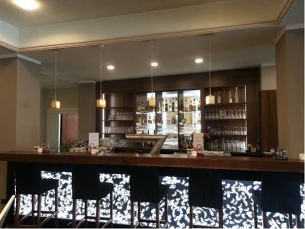 Фото Hotel Am Schloss Aurich Schlossresidenz