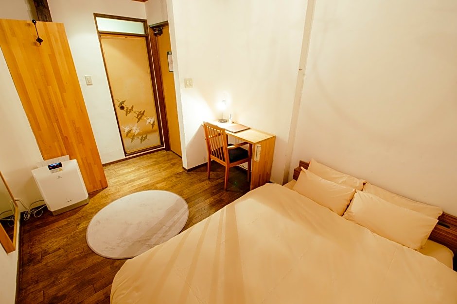 Фото Cinq Petite Chambre