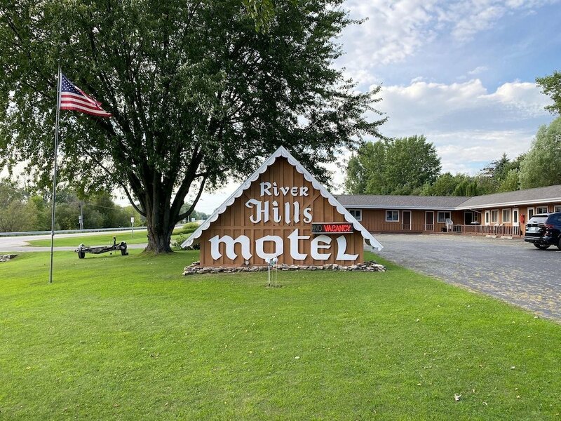 Гостиница The River Hills Motel