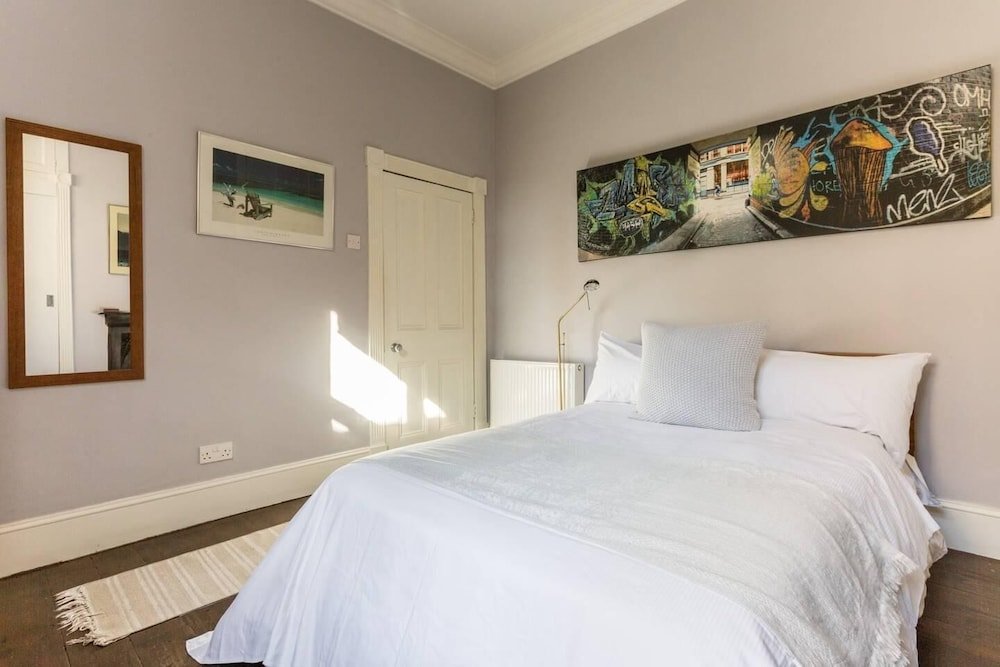 Фото Beautiful 1Br Garden Flat In Hackney
