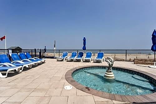 Фото The White Sands Oceanfront Resort & SPA