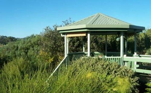 Гостиница Southern Vales Bed & Breakfast
