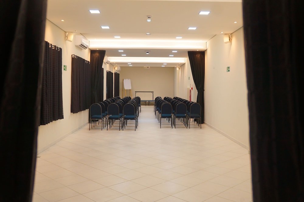 Фото Economy Master Hotel