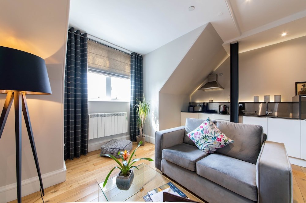 Фото Linton Collection - 28 North Bridge