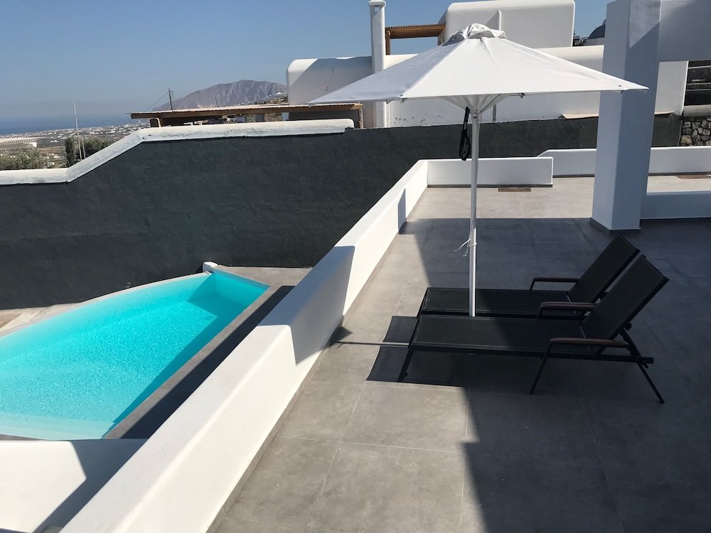 Фото La Maltese Buddha Beach Bar Santorin