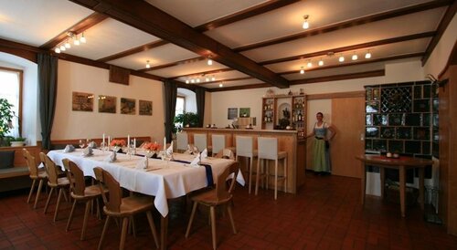 Гостиница Hotel-Gasthof Zur Rose в Обераммергау