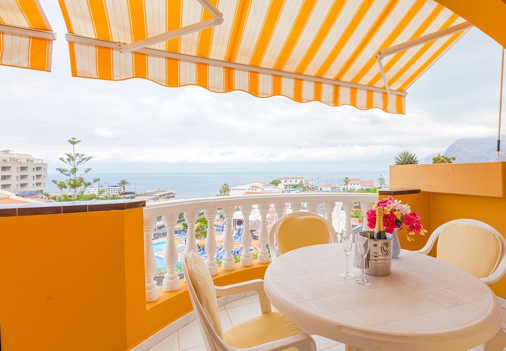 Фото El Marques Palace by Intercorp Hotel Group