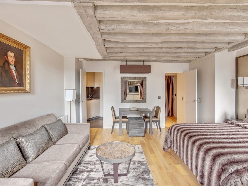 Фото Luxury Apartment Paris Louvre