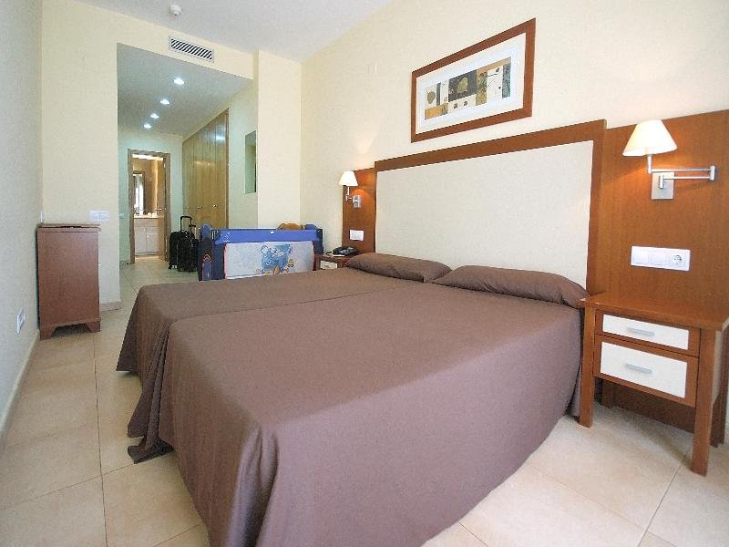 Фото Apartahotel Albufera