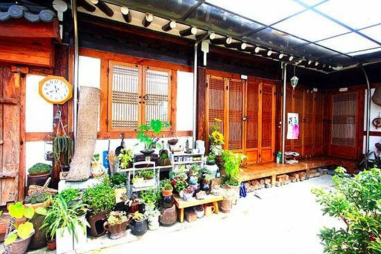 Гостиница Jeonju Gyodong Oigatjip Pension в Чонджу