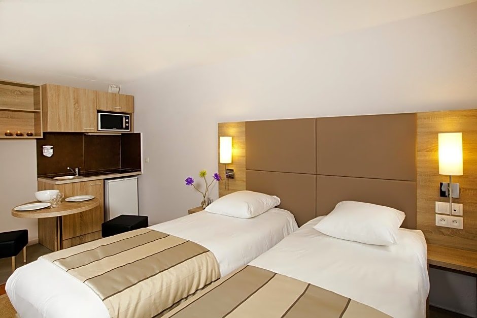 Фото Séjours & Affaires Strasbourg Kleber