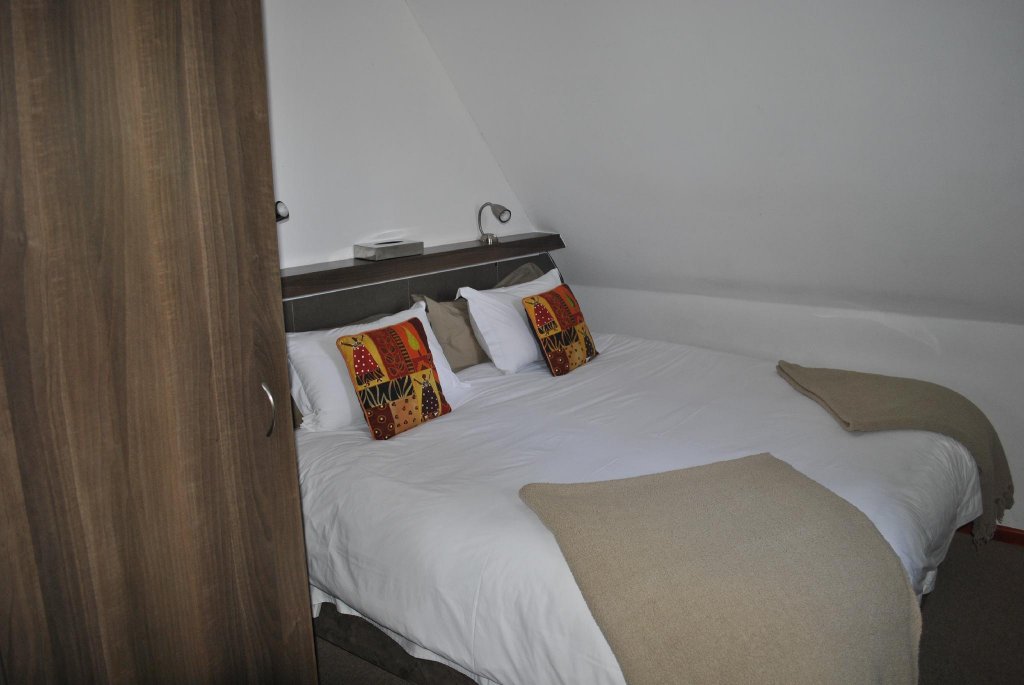 Фото Cotswold Guest House