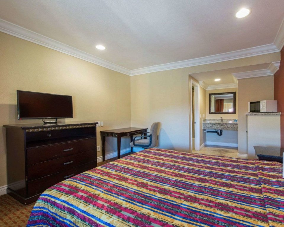 Фото Santa Fe Inn Los Angeles