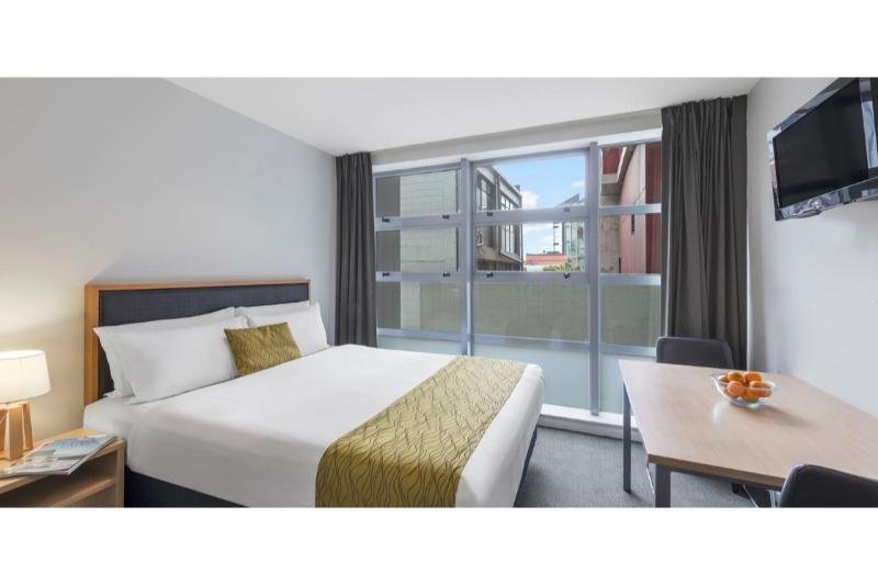 Фото Tetra Serviced Apartments by Castle