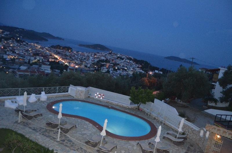 Фото Blue Horizon Studios