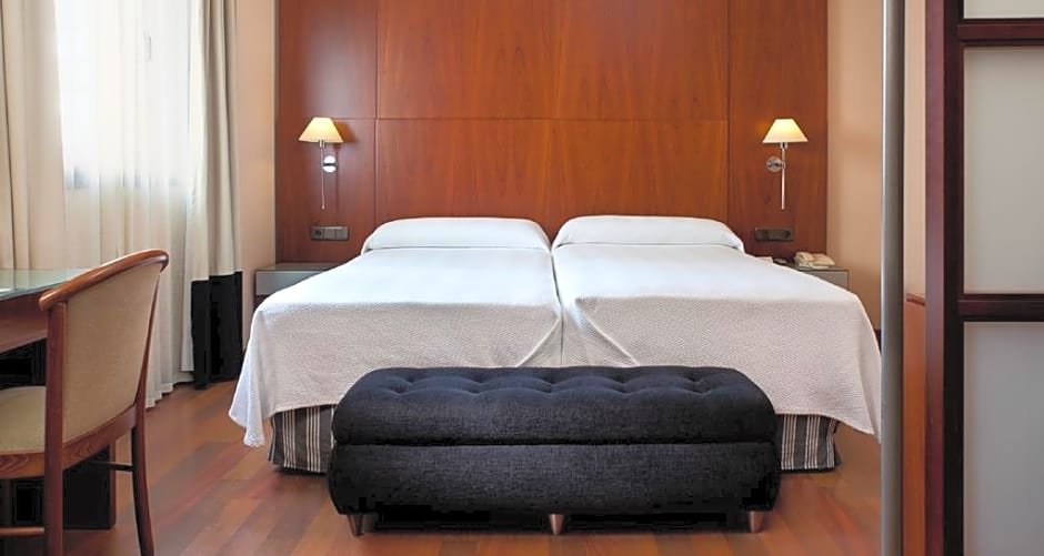 Фото Occidental Sevilla Viapol