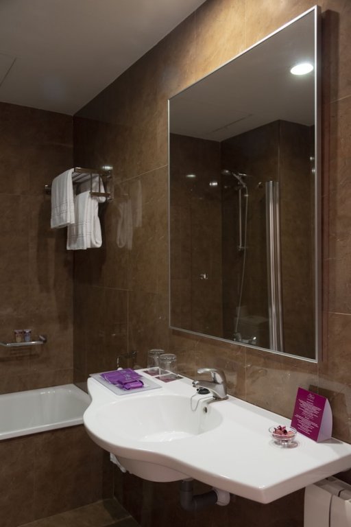 Фото Macià Monasterio de los Basilios Hotel