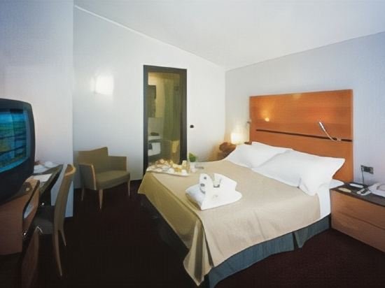 Фото Hotel Royal Caserta