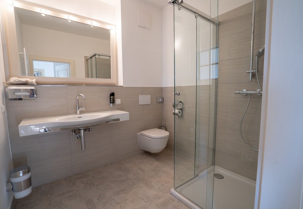 Фото Schlosswirt zu Anif