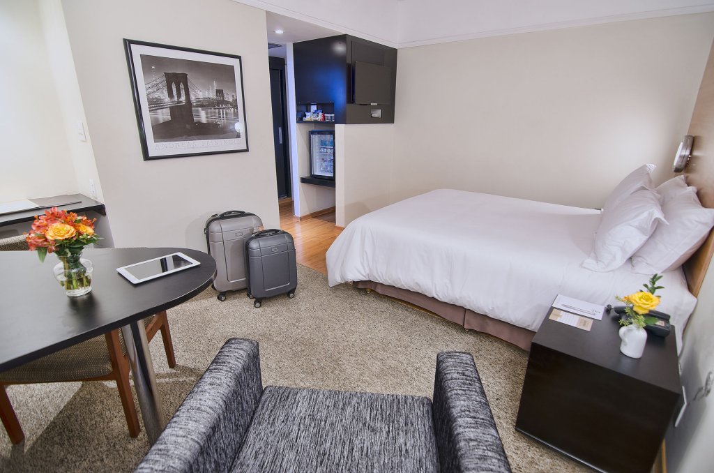 Фото Black Stream Hotel