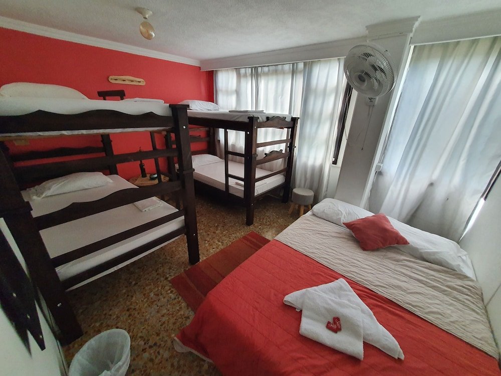 Фото Green Door Boutique