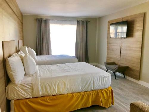 Фото Riverside Apartments by The Beach