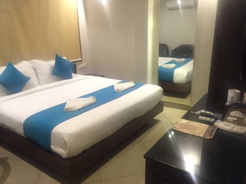 Фото Hotel Saluja