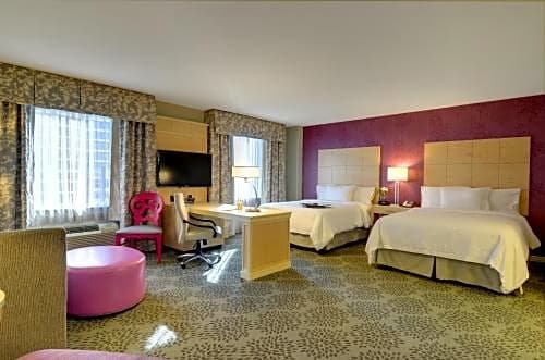 Фото Hampton Inn & Suites Miami/Brickell-Downtown, Fl