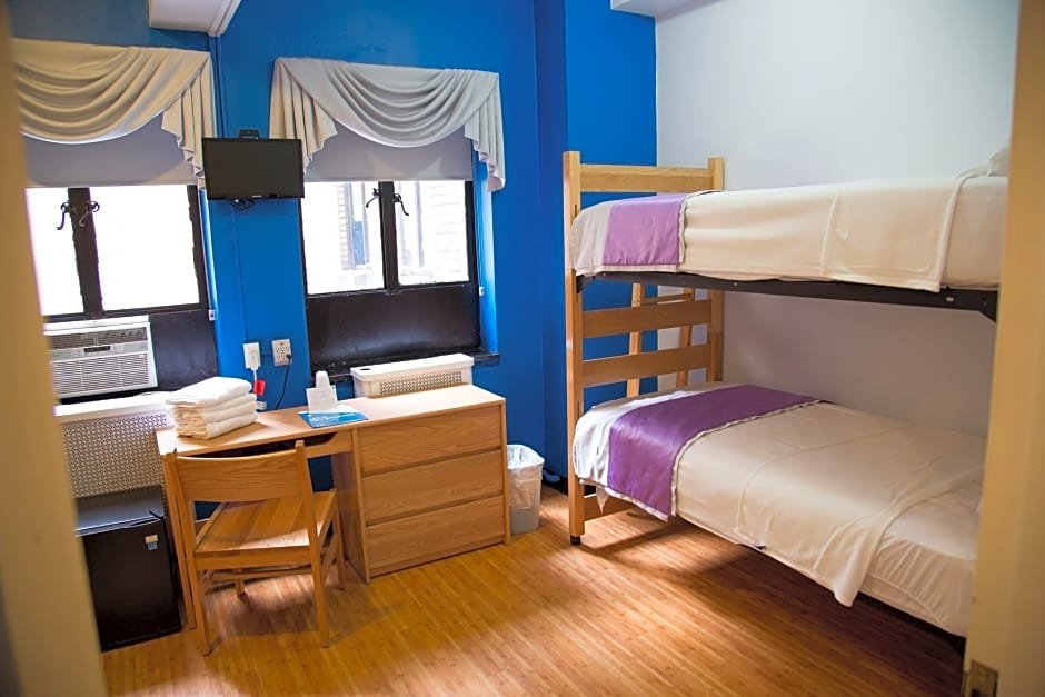 Фото Vanderbilt Ymca Hostel