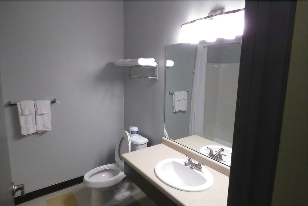 Фото The Republic Hotel